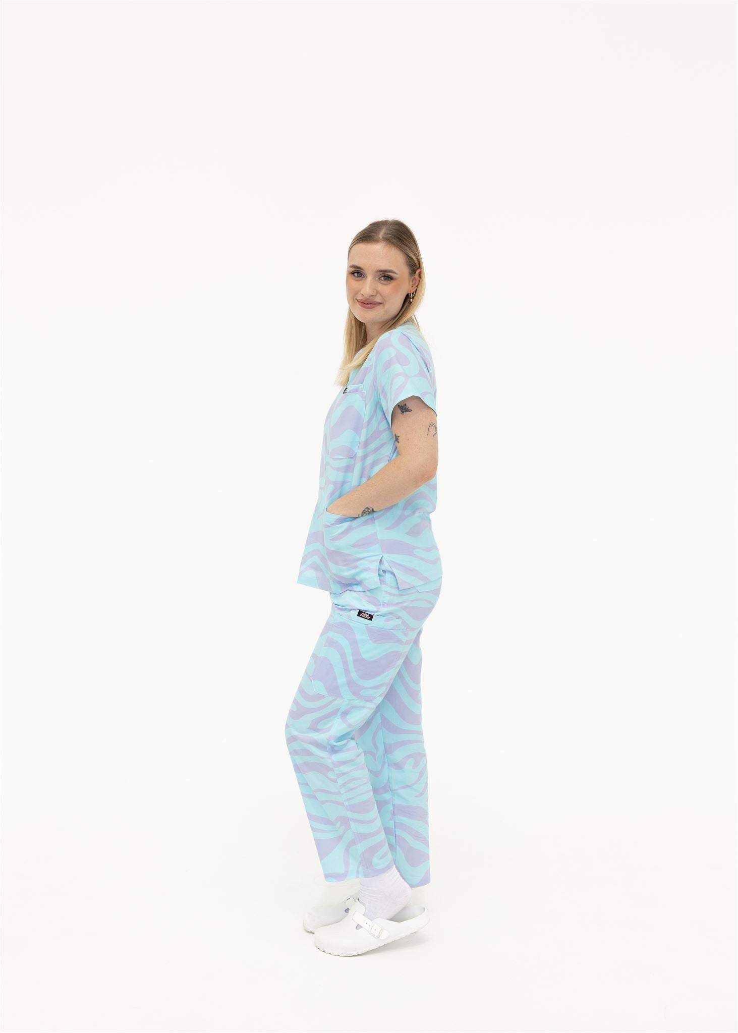 MAKING WAVES SCRUB SET