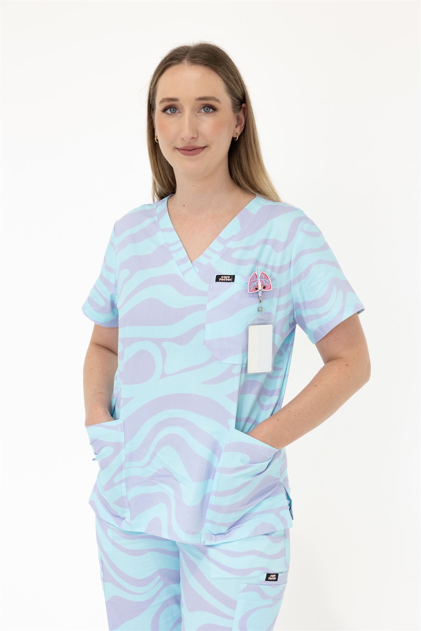 MAKING WAVES SCRUB SET TOP
