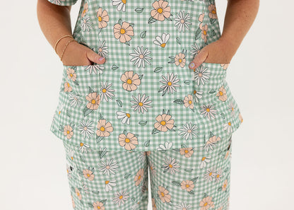 DAISY DAYDREAM SCRUB SET
