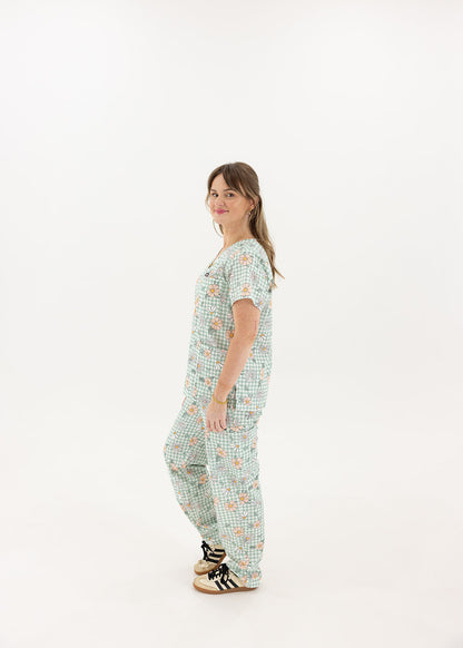 DAISY DAYDREAM SCRUB SET