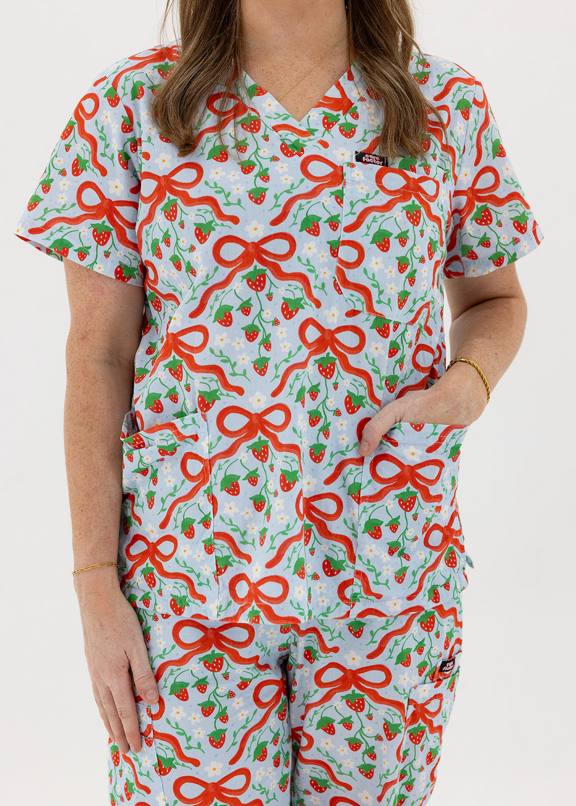 STRAWBERRY FIELDS SCRUB SET