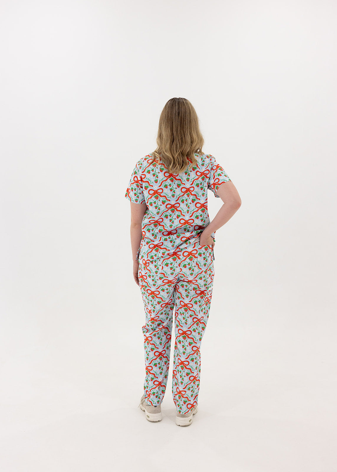 STRAWBERRY FIELDS SCRUB SET