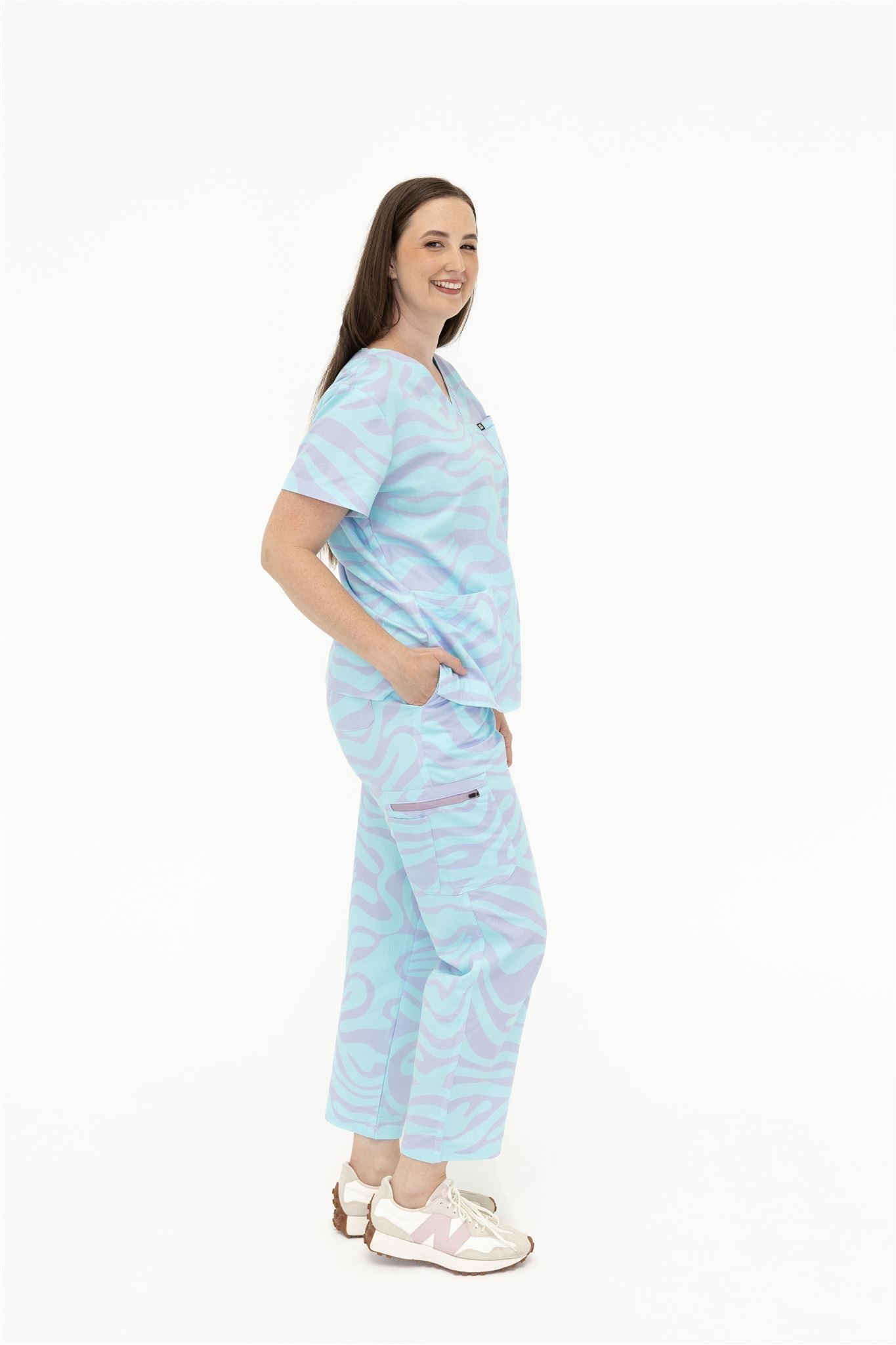 MAKING WAVES SCRUB SET
