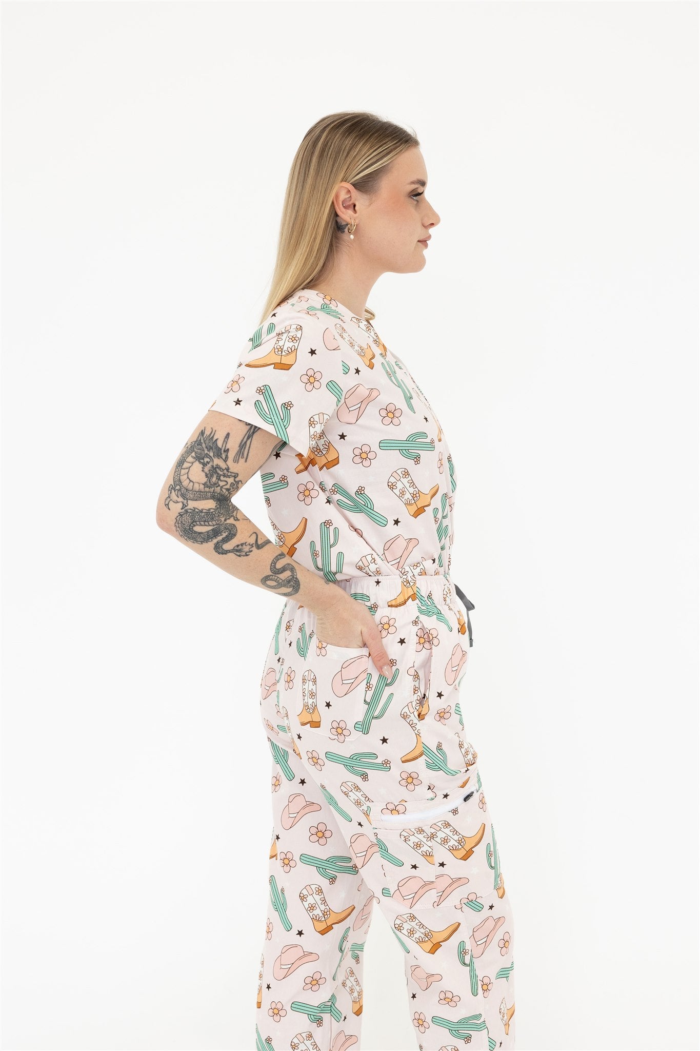 COWGIRL SCRUB SET SIDE